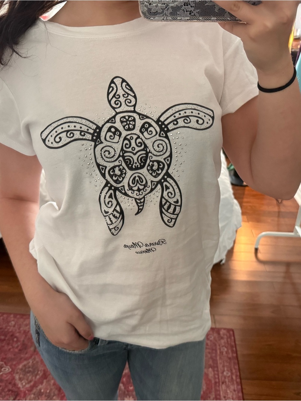 Y2K White Turtle Graphic Tee/ 100% cotton